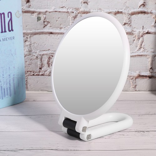 Magnifying travel makeup - 5x,